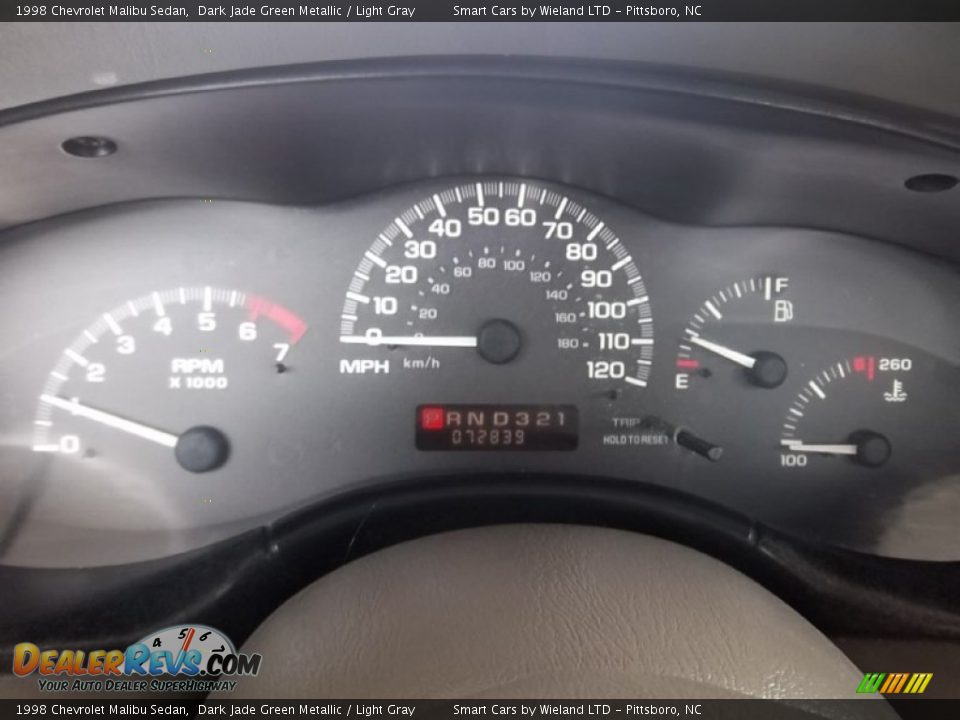 1998 Chevrolet Malibu Sedan Gauges Photo #11