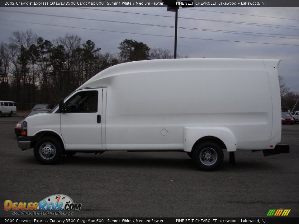 2009 Chevrolet Express Cutaway 3500 CargoMax 600 Summit White / Medium Pewter Photo #6