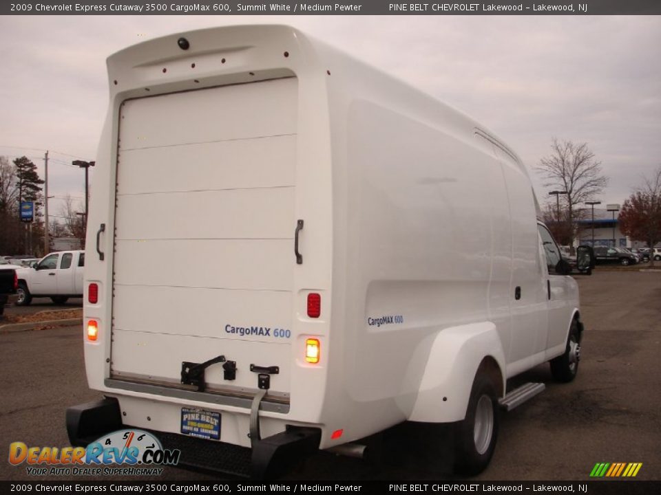 Summit White 2009 Chevrolet Express Cutaway 3500 CargoMax 600 Photo #7