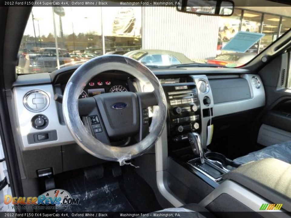 Dashboard of 2012 Ford F150 FX4 SuperCab 4x4 Photo #12