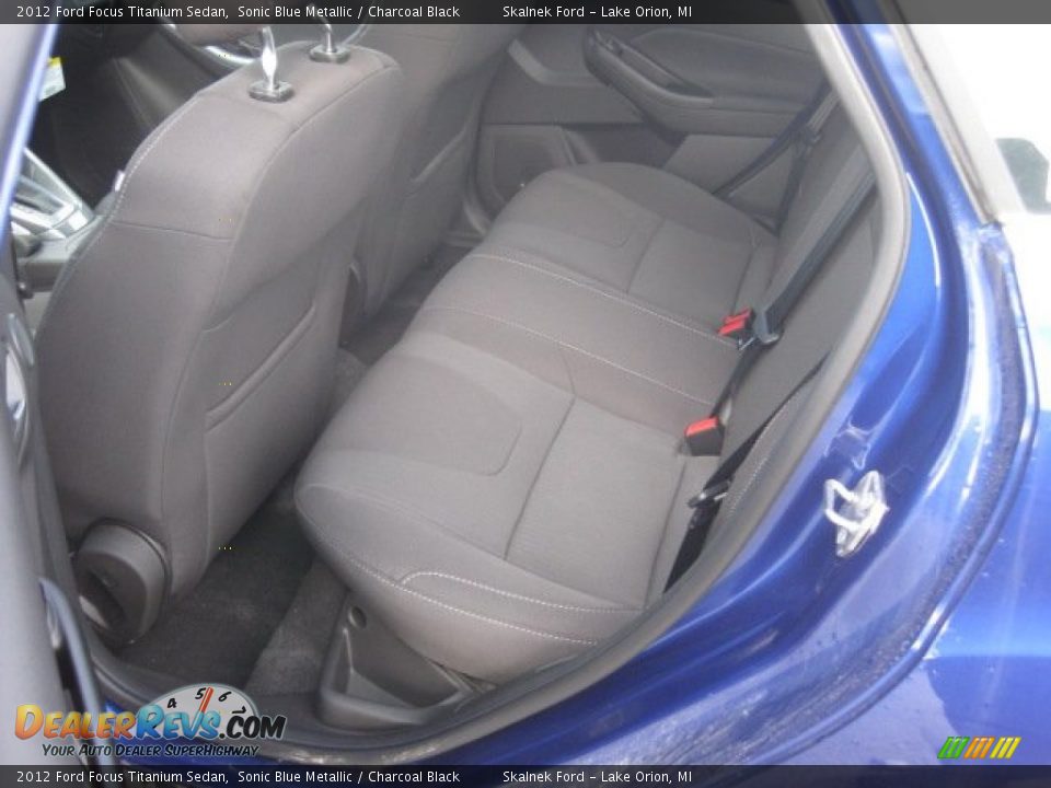 2012 Ford Focus Titanium Sedan Sonic Blue Metallic / Charcoal Black Photo #7