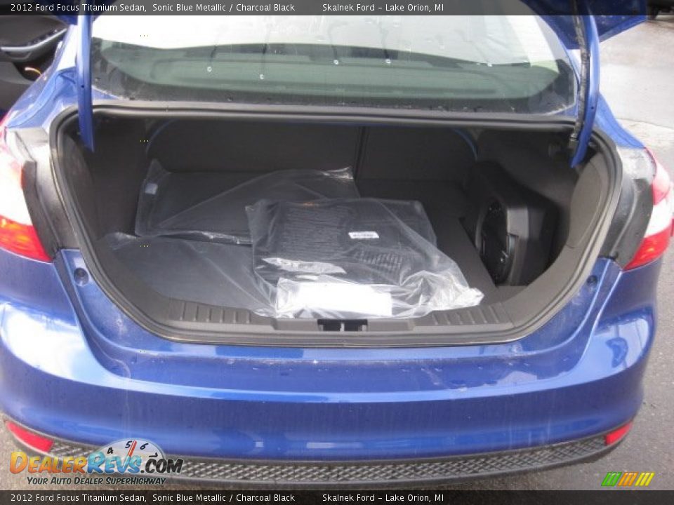 2012 Ford Focus Titanium Sedan Sonic Blue Metallic / Charcoal Black Photo #11
