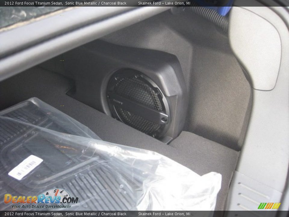 2012 Ford Focus Titanium Sedan Sonic Blue Metallic / Charcoal Black Photo #12
