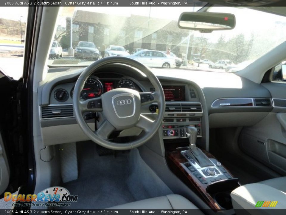 Dashboard of 2005 Audi A6 3.2 quattro Sedan Photo #12