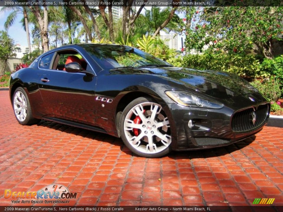 Front 3/4 View of 2009 Maserati GranTurismo S Photo #1