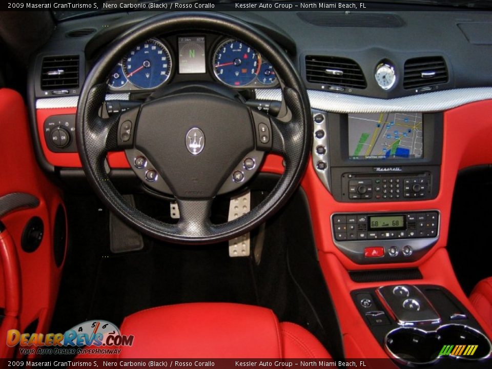 Dashboard of 2009 Maserati GranTurismo S Photo #19