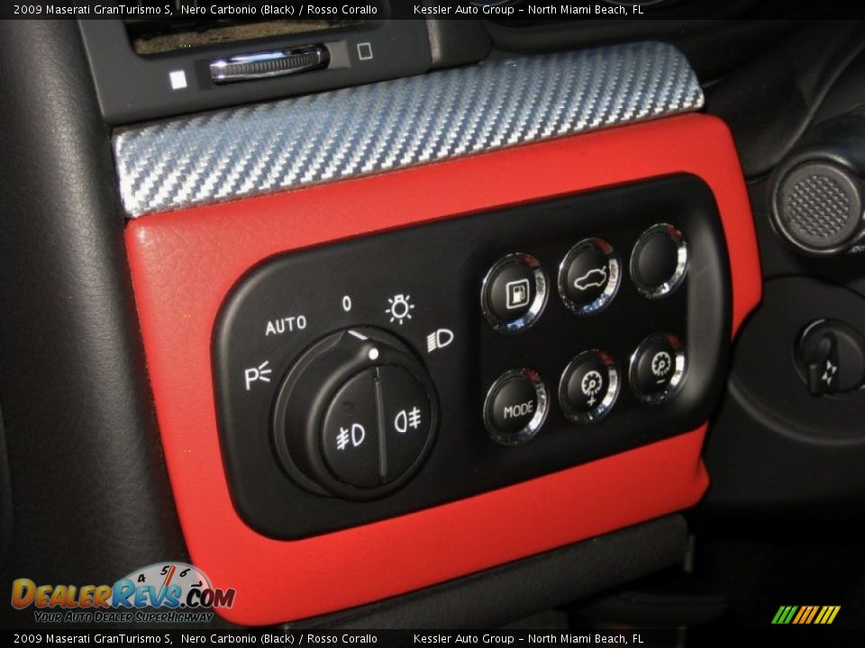 Controls of 2009 Maserati GranTurismo S Photo #24
