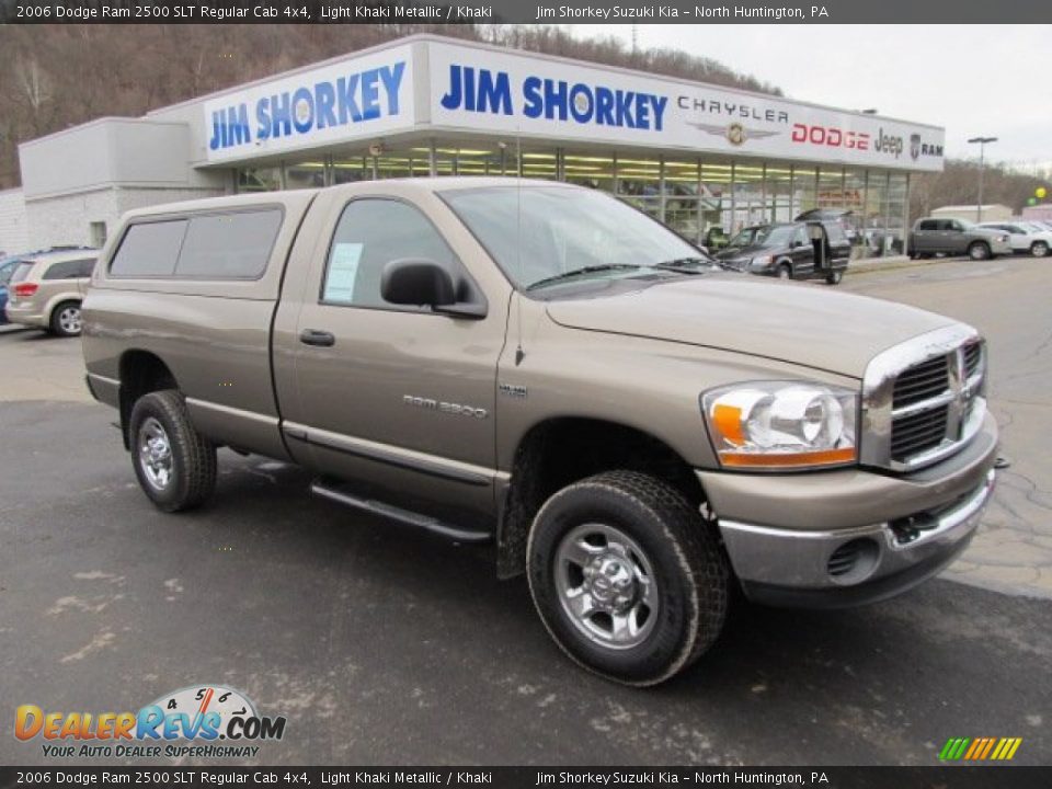 2006 Dodge Ram 2500 SLT Regular Cab 4x4 Light Khaki Metallic / Khaki Photo #1