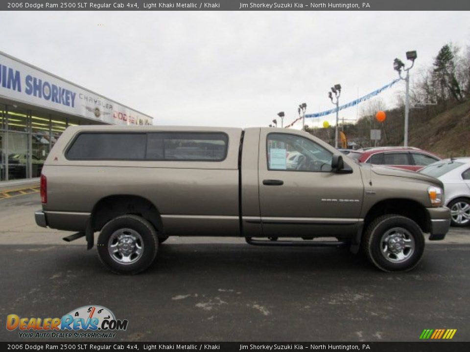 2006 Dodge Ram 2500 SLT Regular Cab 4x4 Light Khaki Metallic / Khaki Photo #2