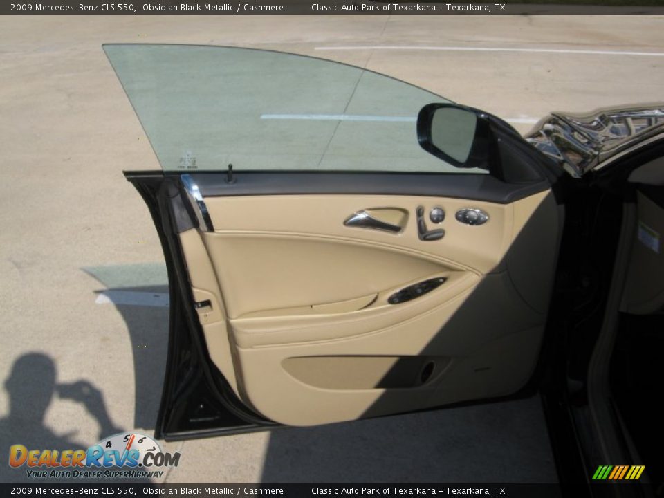 2009 Mercedes-Benz CLS 550 Obsidian Black Metallic / Cashmere Photo #15