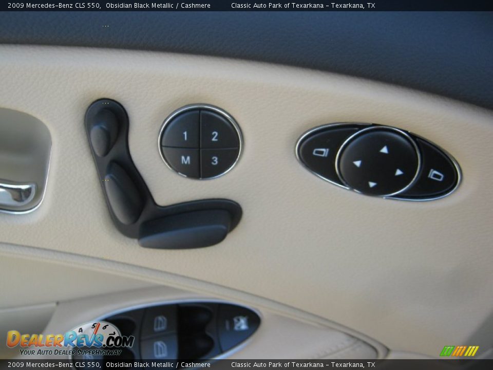 Controls of 2009 Mercedes-Benz CLS 550 Photo #16