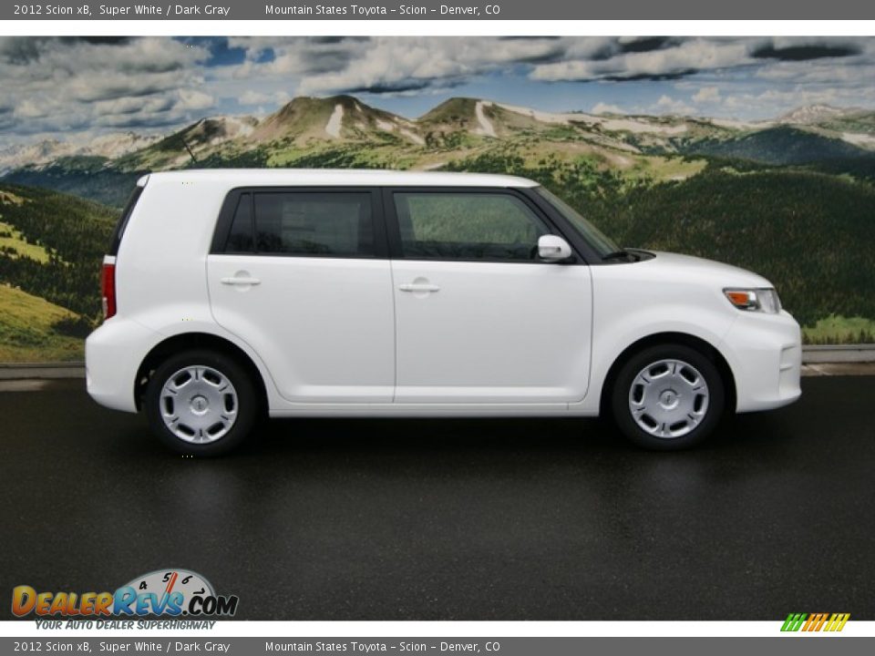 Super White 2012 Scion xB  Photo #2