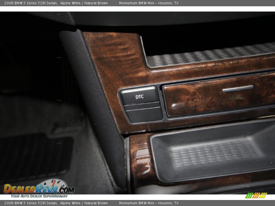 2008 BMW 5 Series 528i Sedan Alpine White / Natural Brown Photo #26