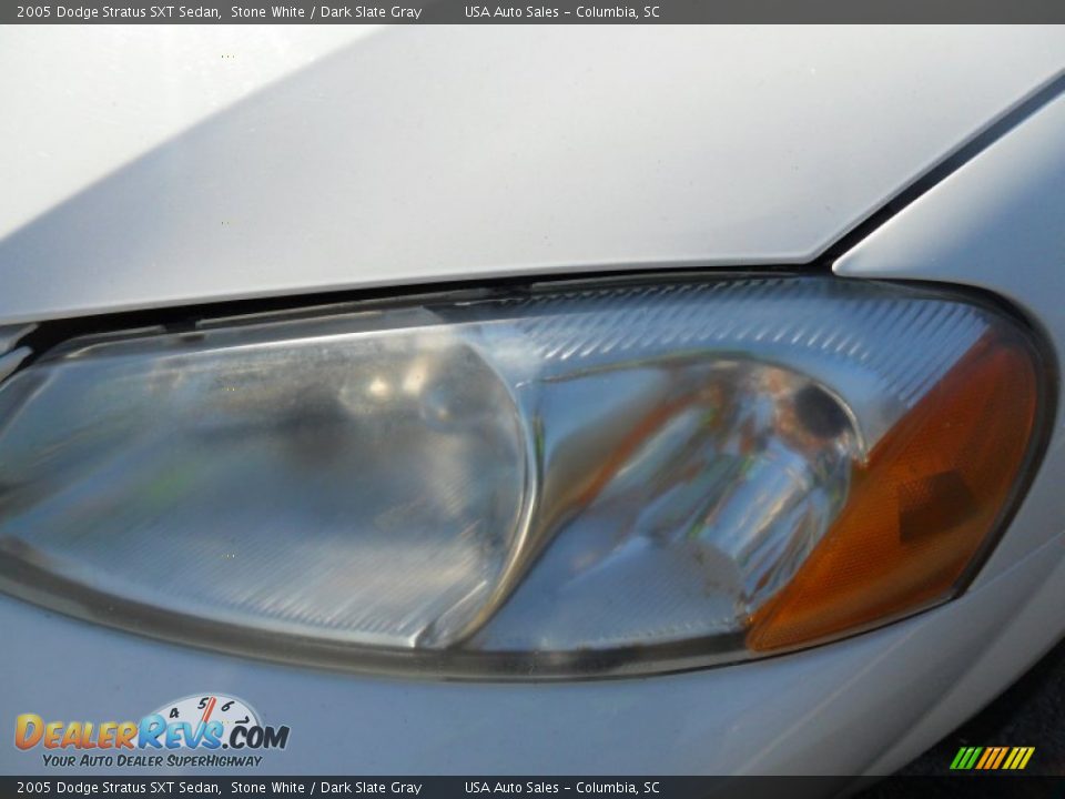 2005 Dodge Stratus SXT Sedan Stone White / Dark Slate Gray Photo #3