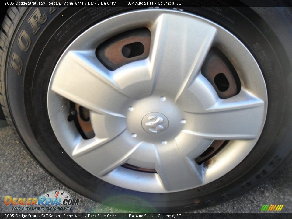 2005 Dodge Stratus SXT Sedan Stone White / Dark Slate Gray Photo #7