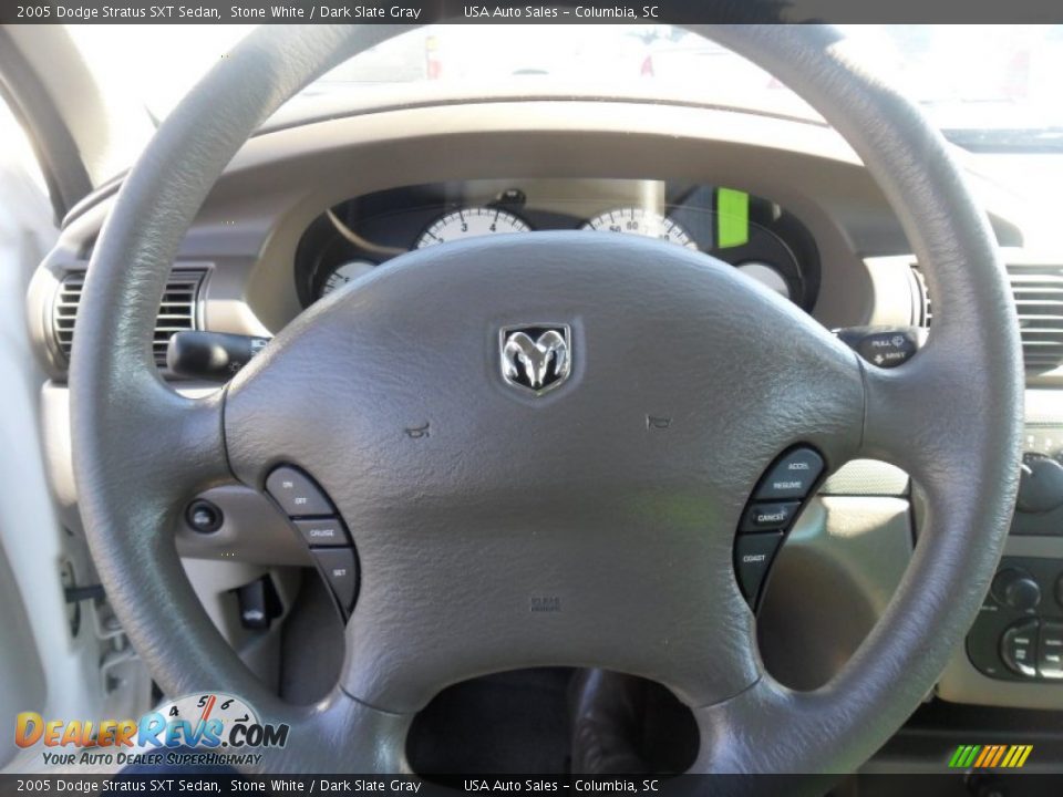 2005 Dodge Stratus SXT Sedan Stone White / Dark Slate Gray Photo #15