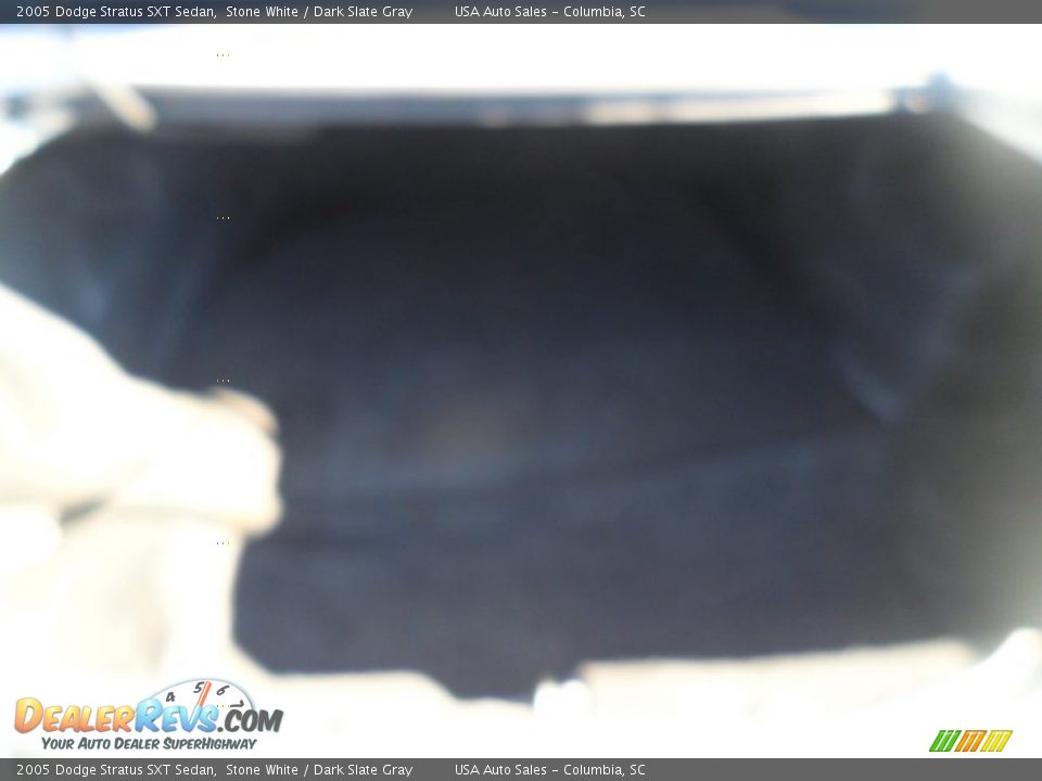 2005 Dodge Stratus SXT Sedan Stone White / Dark Slate Gray Photo #21