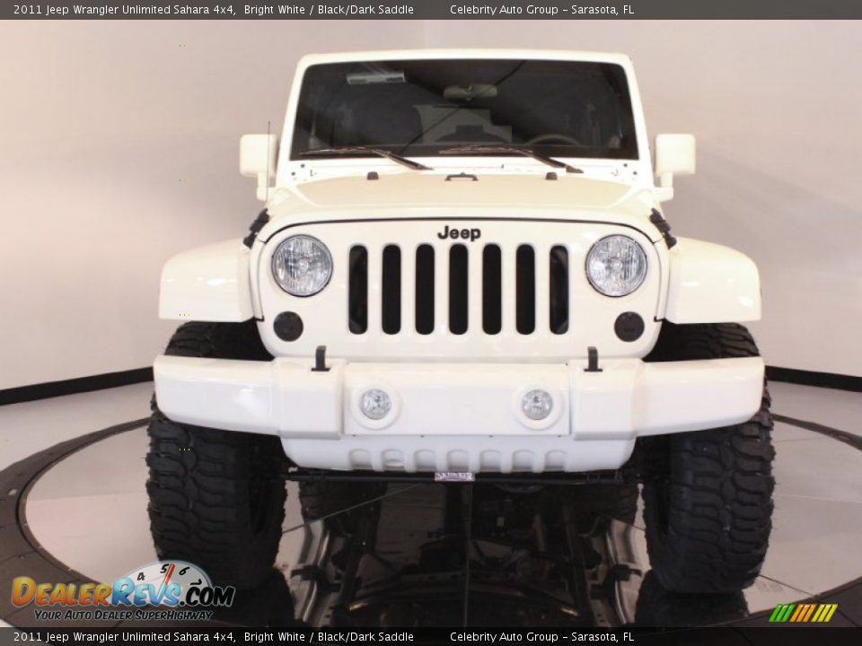 2011 Jeep Wrangler Unlimited Sahara 4x4 Bright White / Black/Dark Saddle Photo #10