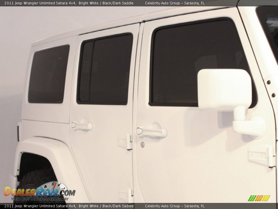 2011 Jeep Wrangler Unlimited Sahara 4x4 Bright White / Black/Dark Saddle Photo #18