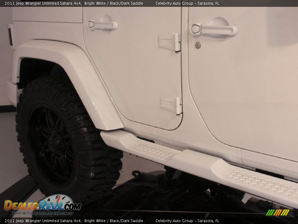 2011 Jeep Wrangler Unlimited Sahara 4x4 Bright White / Black/Dark Saddle Photo #22