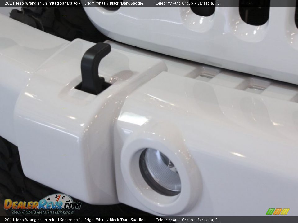 2011 Jeep Wrangler Unlimited Sahara 4x4 Bright White / Black/Dark Saddle Photo #25