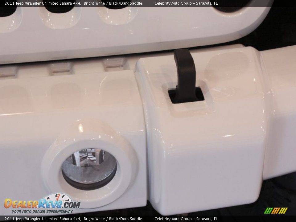 2011 Jeep Wrangler Unlimited Sahara 4x4 Bright White / Black/Dark Saddle Photo #26