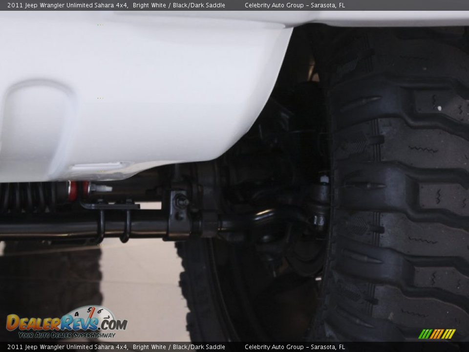 2011 Jeep Wrangler Unlimited Sahara 4x4 Bright White / Black/Dark Saddle Photo #27