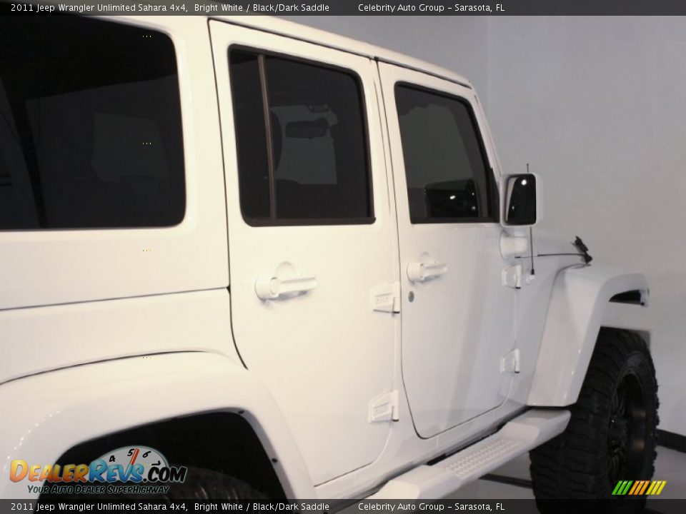 2011 Jeep Wrangler Unlimited Sahara 4x4 Bright White / Black/Dark Saddle Photo #32