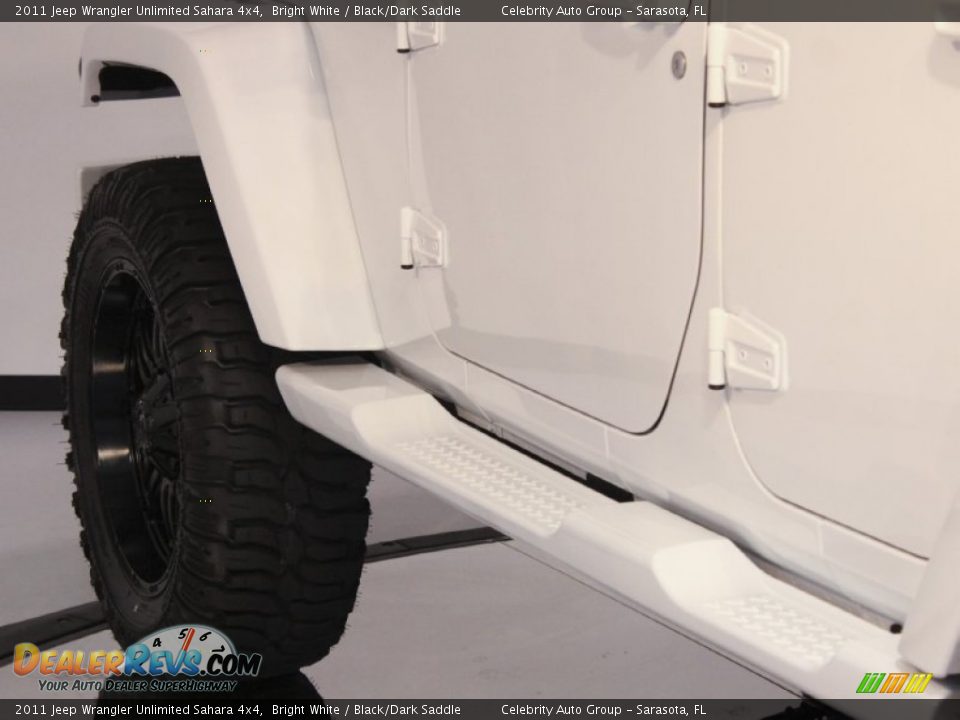 2011 Jeep Wrangler Unlimited Sahara 4x4 Bright White / Black/Dark Saddle Photo #34