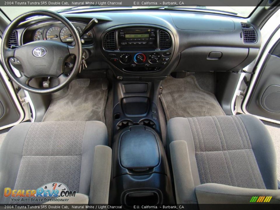 Dashboard of 2004 Toyota Tundra SR5 Double Cab Photo #4