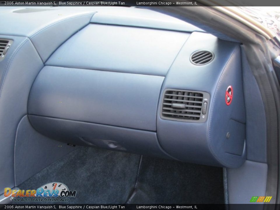 Dashboard of 2006 Aston Martin Vanquish S Photo #35