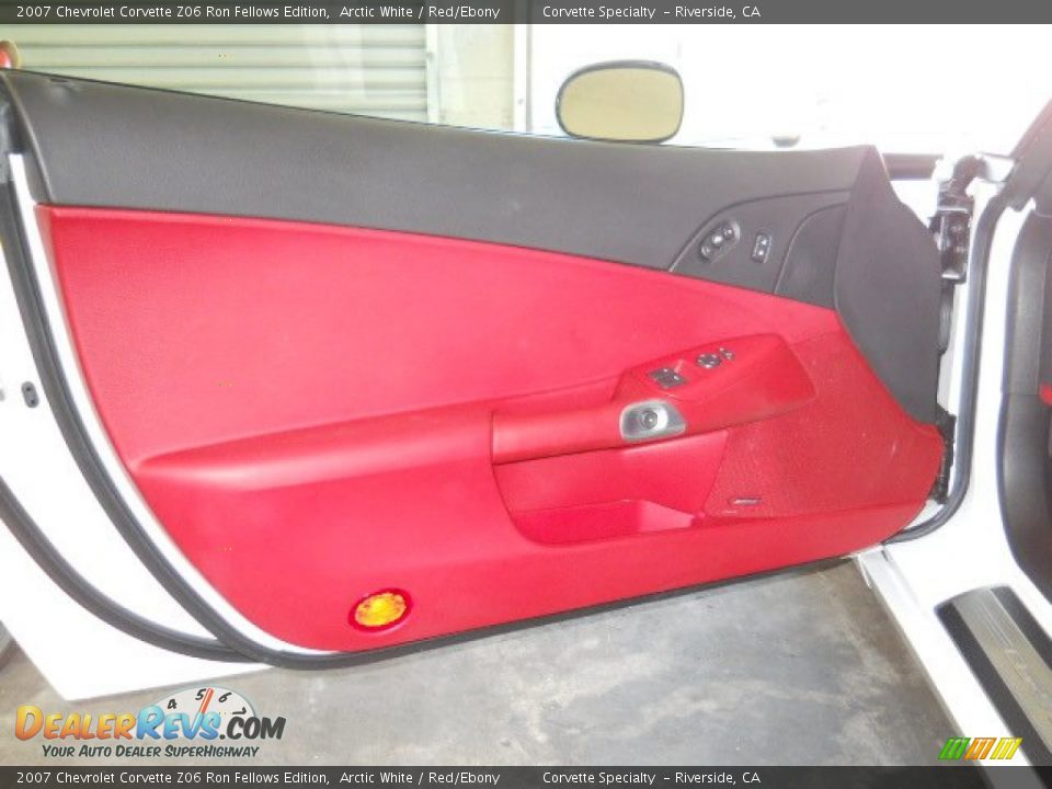 Door Panel of 2007 Chevrolet Corvette Z06 Ron Fellows Edition Photo #16