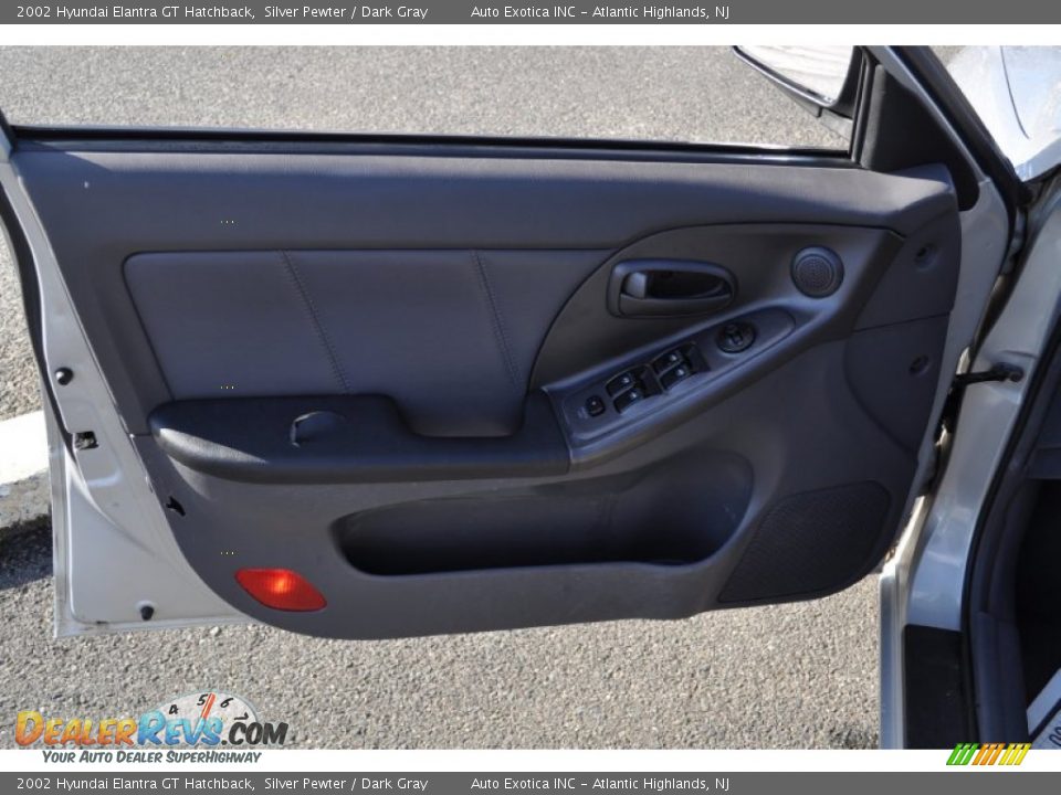 2002 Hyundai Elantra GT Hatchback Silver Pewter / Dark Gray Photo #15