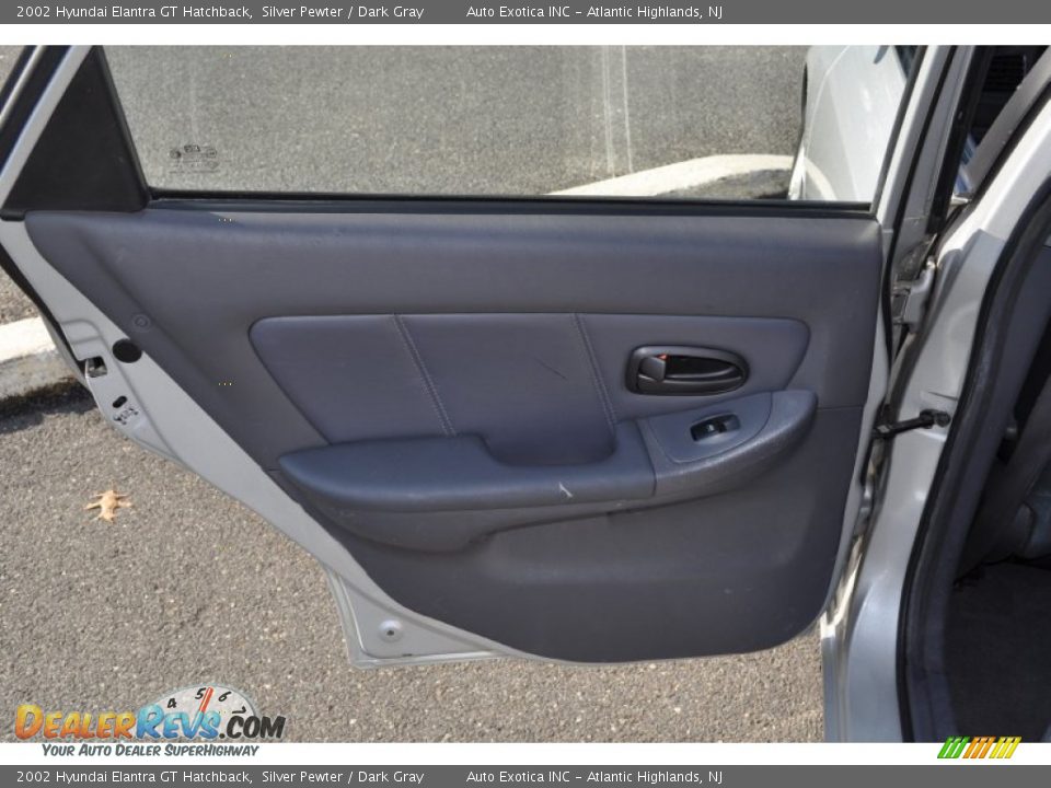 2002 Hyundai Elantra GT Hatchback Silver Pewter / Dark Gray Photo #19