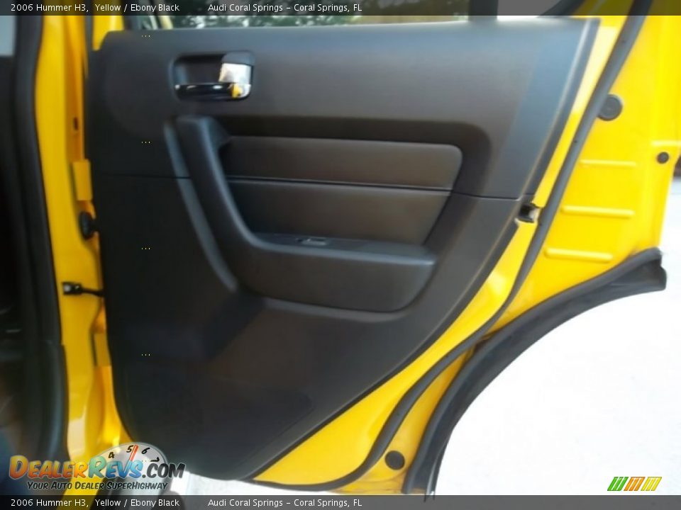 2006 Hummer H3 Yellow / Ebony Black Photo #23