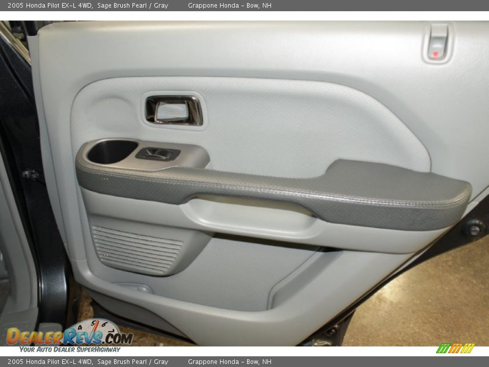 2005 Honda Pilot EX-L 4WD Sage Brush Pearl / Gray Photo #17