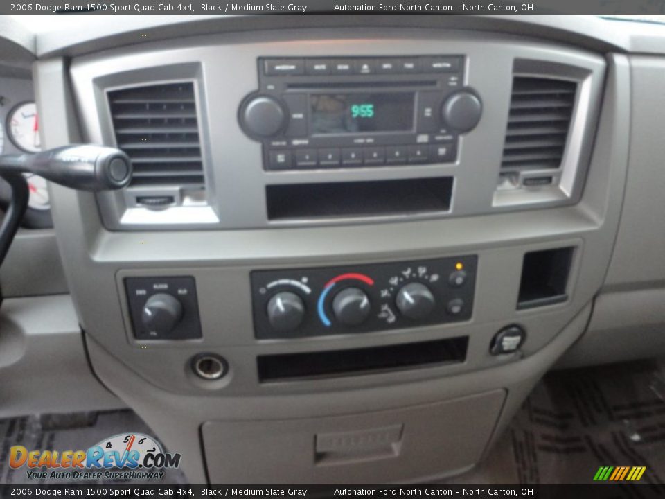 2006 Dodge Ram 1500 Sport Quad Cab 4x4 Black / Medium Slate Gray Photo #30