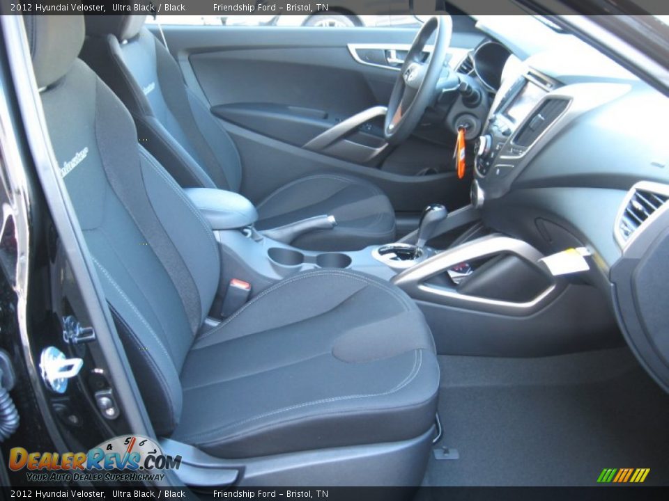Black Interior - 2012 Hyundai Veloster  Photo #20