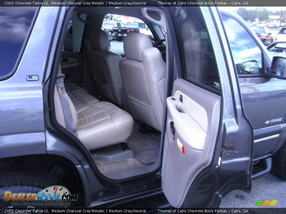 2002 Chevrolet Tahoe LS Medium Charcoal Gray Metallic / Medium Gray/Neutral Photo #13