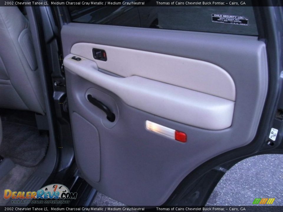 2002 Chevrolet Tahoe LS Medium Charcoal Gray Metallic / Medium Gray/Neutral Photo #16