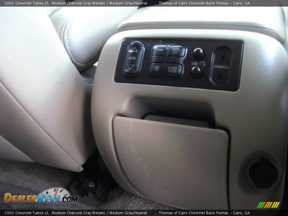 2002 Chevrolet Tahoe LS Medium Charcoal Gray Metallic / Medium Gray/Neutral Photo #20