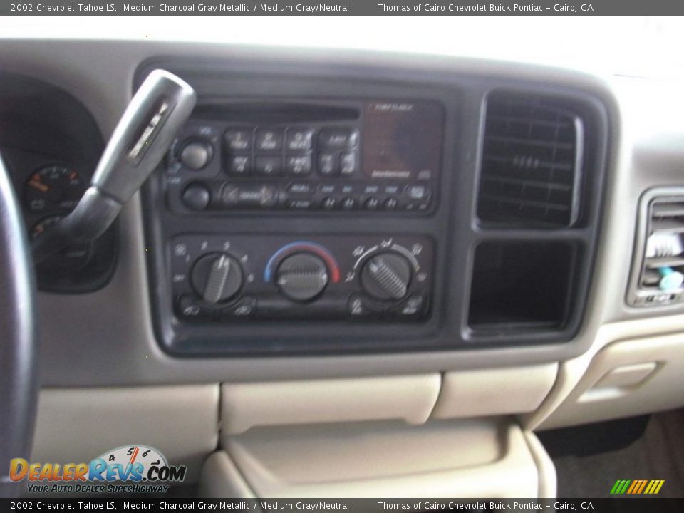 2002 Chevrolet Tahoe LS Medium Charcoal Gray Metallic / Medium Gray/Neutral Photo #25