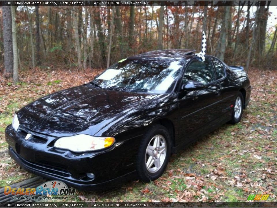 2002 Chevrolet Monte Carlo SS Black / Ebony Photo #10