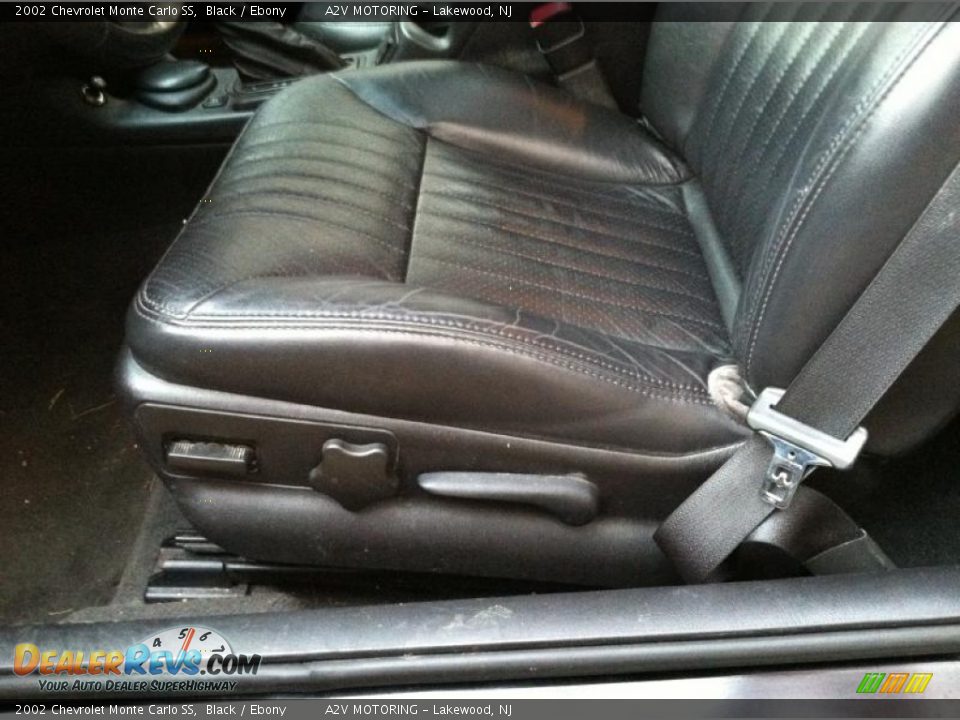2002 Chevrolet Monte Carlo SS Black / Ebony Photo #17