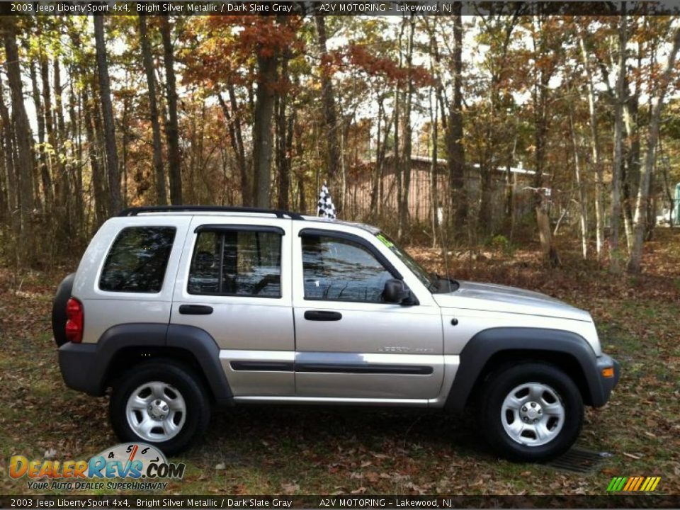2003 Jeep Liberty Sport 4x4 Bright Silver Metallic / Dark Slate Gray Photo #8