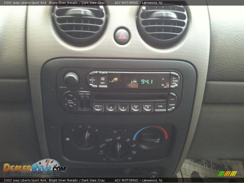 2003 Jeep Liberty Sport 4x4 Bright Silver Metallic / Dark Slate Gray Photo #25