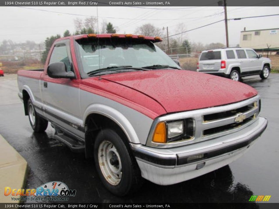 1994 Chevrolet S10 LS Regular Cab Bright Red / Gray Photo #5