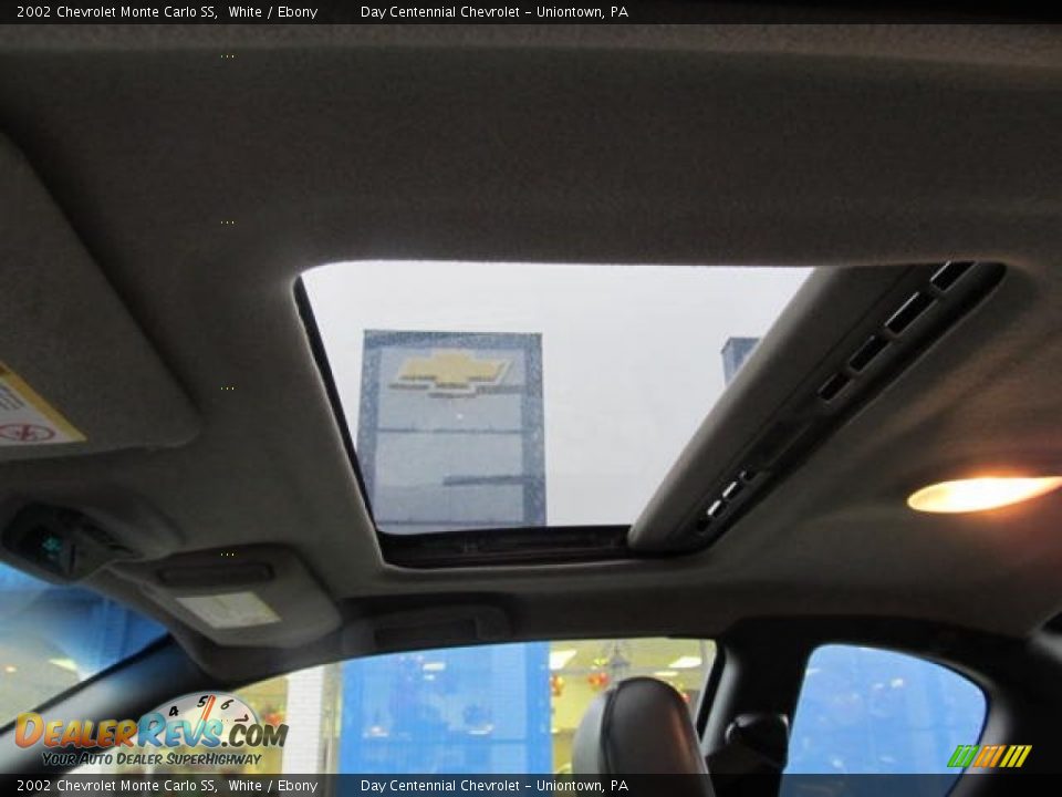 2002 Chevrolet Monte Carlo SS White / Ebony Photo #13