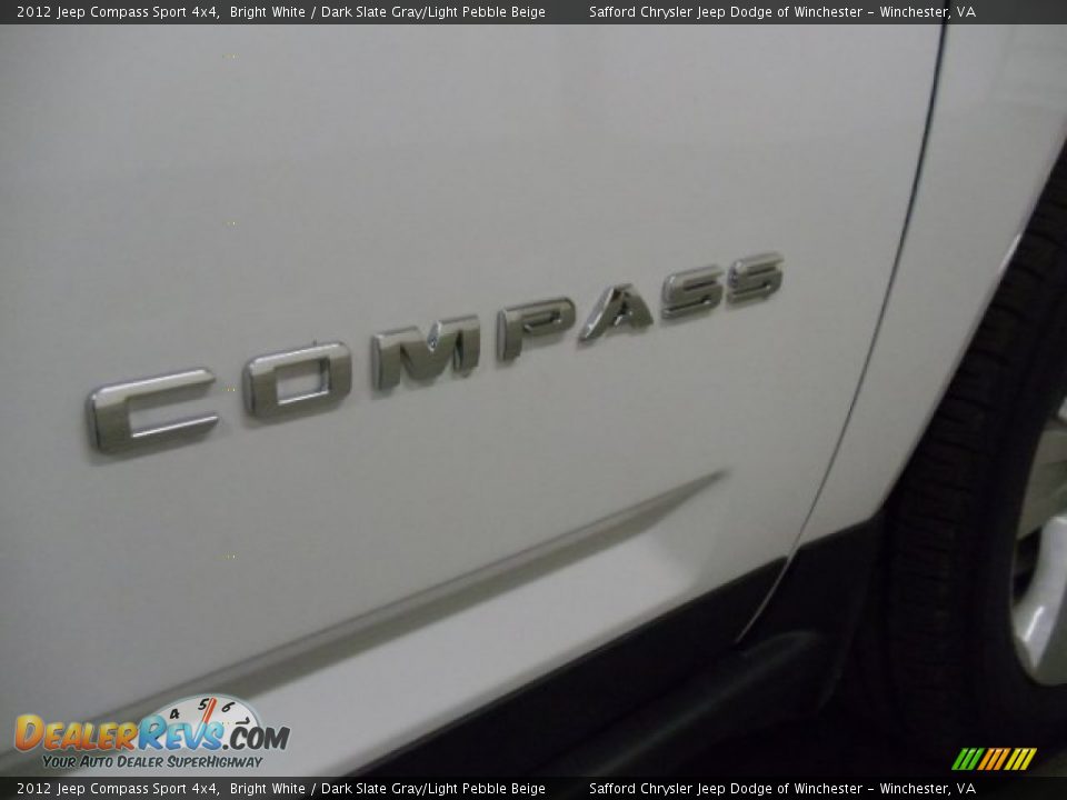 2012 Jeep Compass Sport 4x4 Bright White / Dark Slate Gray/Light Pebble Beige Photo #27