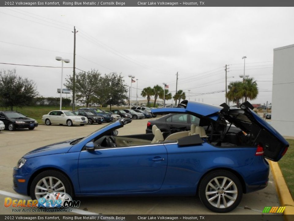 2012 Volkswagen Eos Komfort Rising Blue Metallic / Cornsilk Beige Photo #27